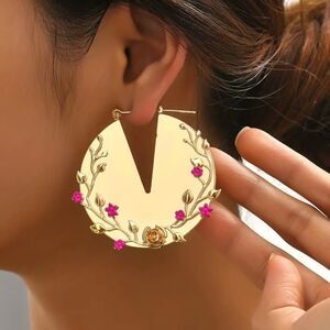 🔅🆕🔅 🌸🍃 BoHo Unique Statement Golden Flower Leaf Hoop Earrings 🔅🌸🍃
